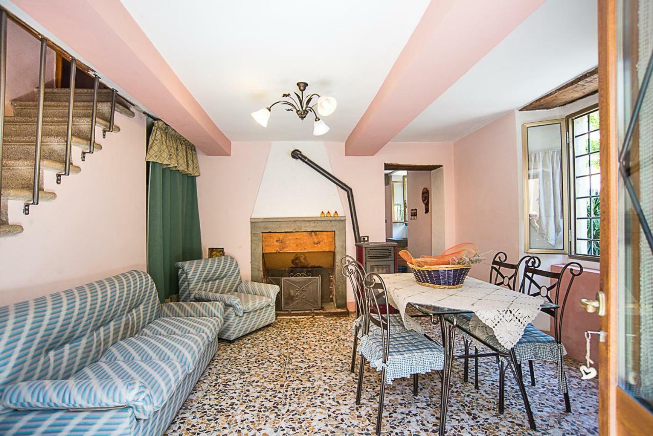 Agriturismo Il Musaccio Barga Exteriör bild